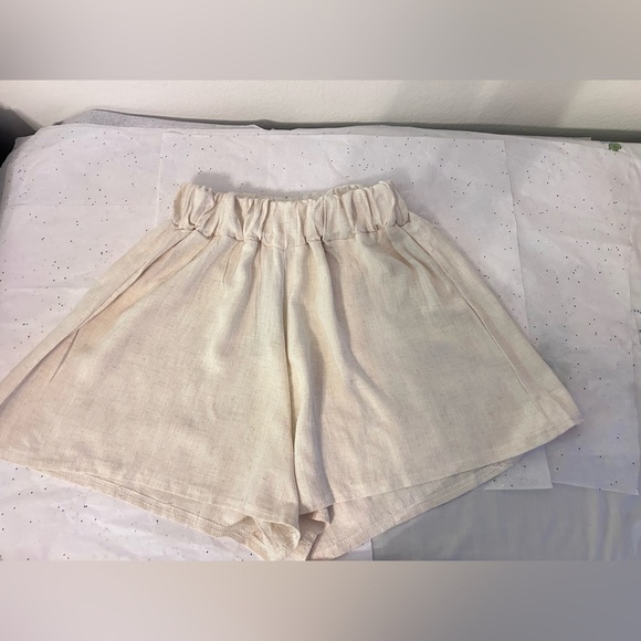 NASTYGAL
Linen Look Paperbag Waist Cover
Up Beach Shorts - Picture 5 of 9